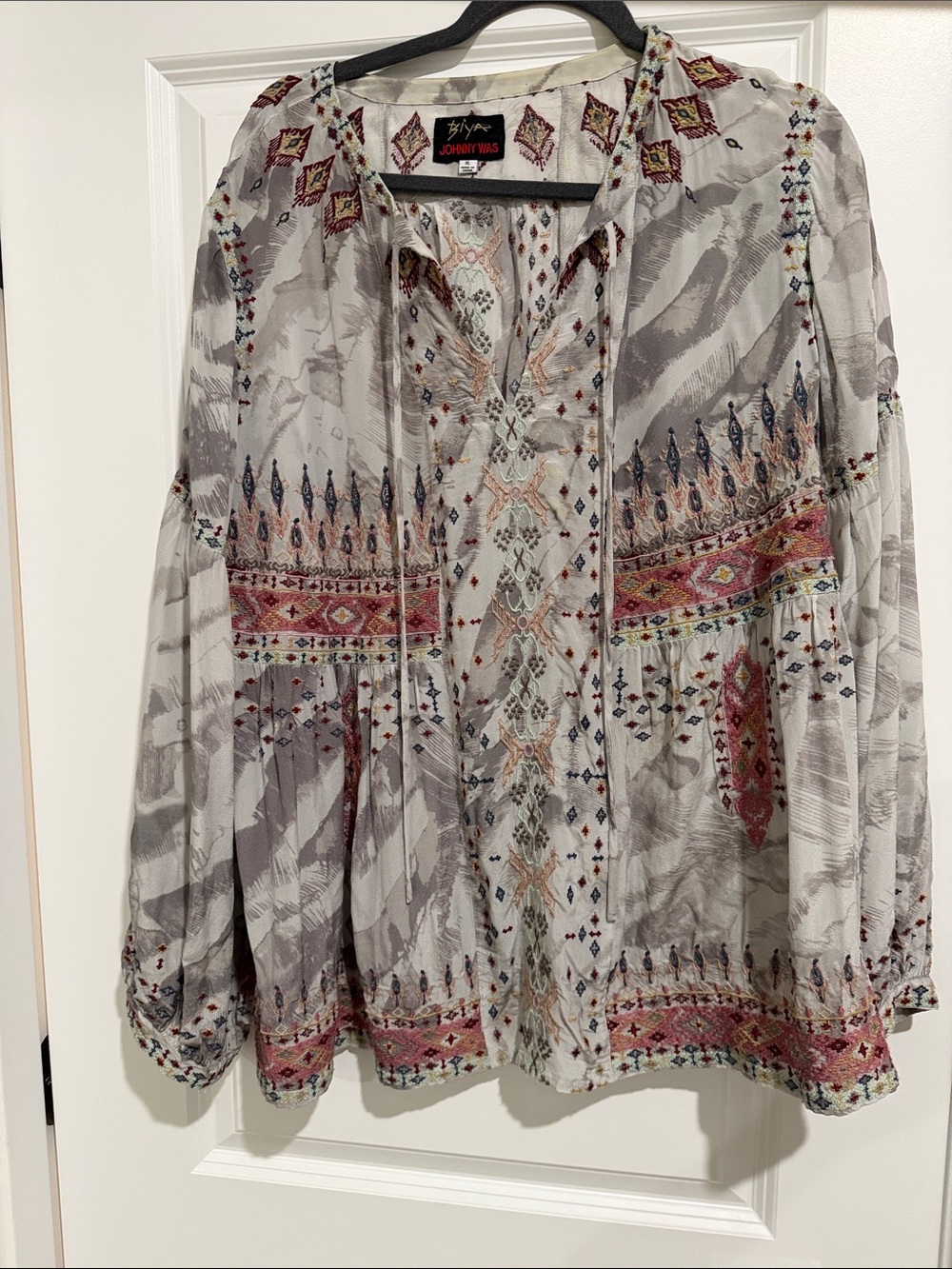 Johnny Was Gray Printed Boho Tunic with Pink & Rust Embroidery
